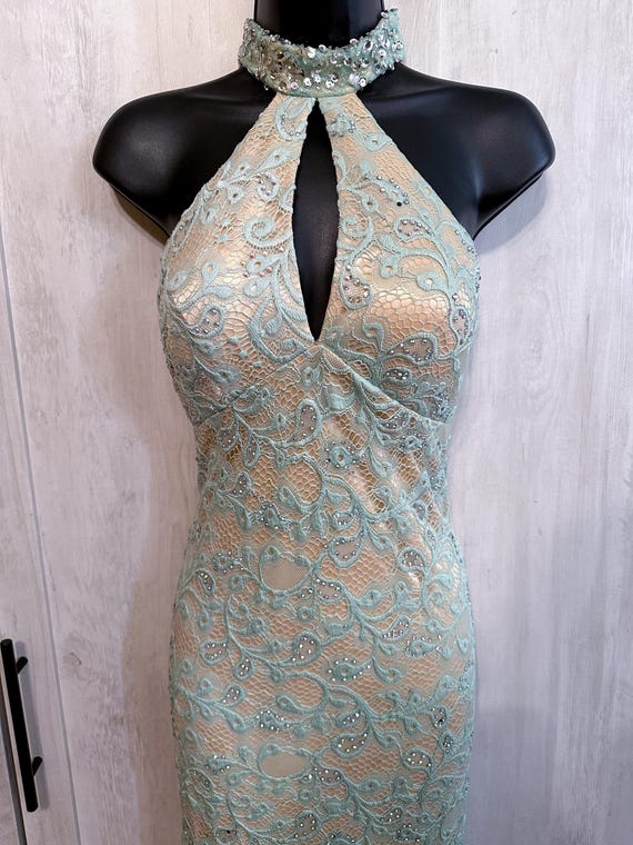 Vintage Dave & Johnny Teal Light Blue Green Lace Beige Lining Silver Beaded Rhinestones Halter Formal Prom Dress Evening Gown US Size 4/S