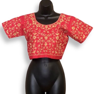 Vintage Handmade Red Gold Embroidered Short Sleeve Crop Top Chinese Brocade Jacquard Blouse Party Romantic Exquisite Design Chinese New Year