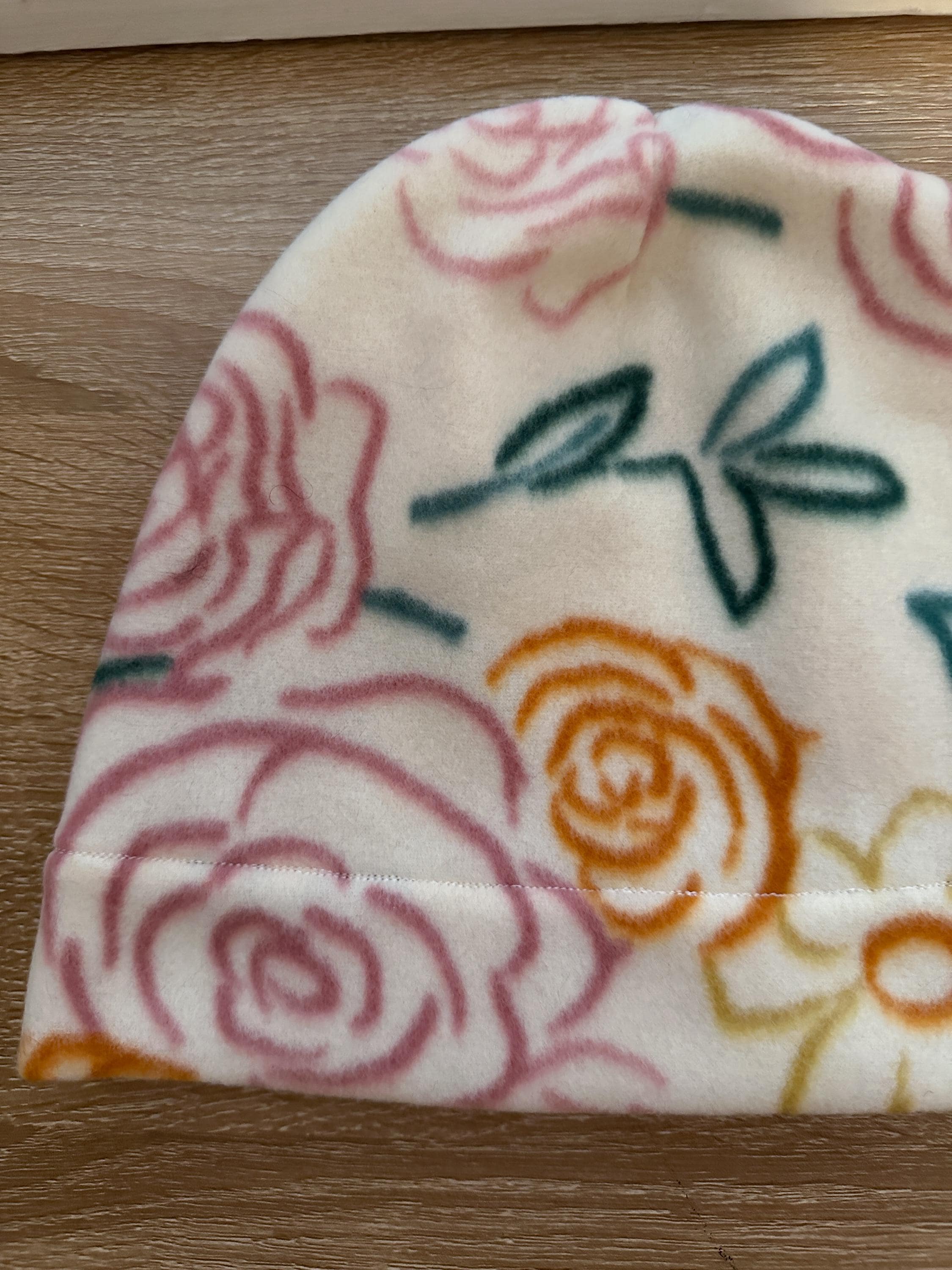 Handmade Ivory Cream White Multicolor Floral Rose Design  display picture 1