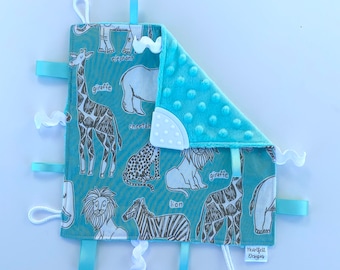 Feathers Arrows Tag Rag Blanket