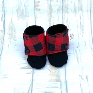 Red Plaid Baby Booties, Soft Soled Shoes, Baby Shoes Stay on Booties, Slippers, Baby Slippers, Booties, Childrens Slippers