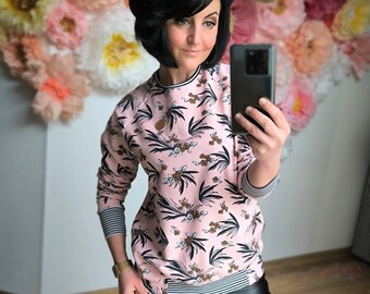 MEKO® "Zaly" Pullover Damen, Oversize Sweater in Rosa mit Blumen, Sweatshirt Rundhalsausschnitt, Pullover von meko Store