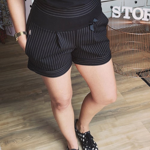 MEKO® knappy Shorts Women Black Pinstripe Shorts - Etsy