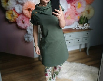 MEKO® "Genyal" Kleid Damen, kurzarm Kapuzenkleid in Khaki, kurzes Shirtkleid für den Sommer, Kleider von meko Store, handgefertigt