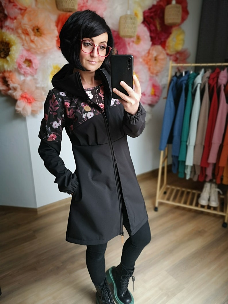 MEKO® Wurfn Mantel Damen, Softshell Mantel mit Kapuze in Schwarz und Braun, Kapuzenjacke von meko Store, handgefertigt Bild 2