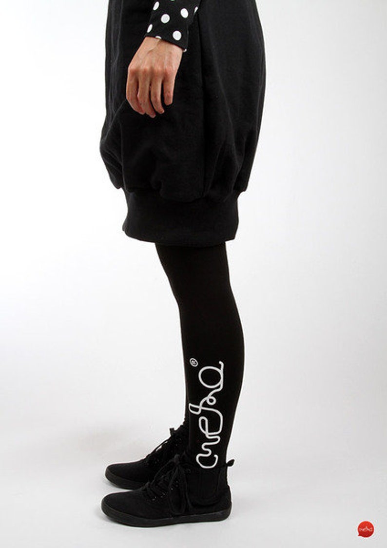 MEKO® Leggings, Leggings für Damen, Leggins in Schwarz mit Print, Stoffhose von meko Store, handgefertigt image 2