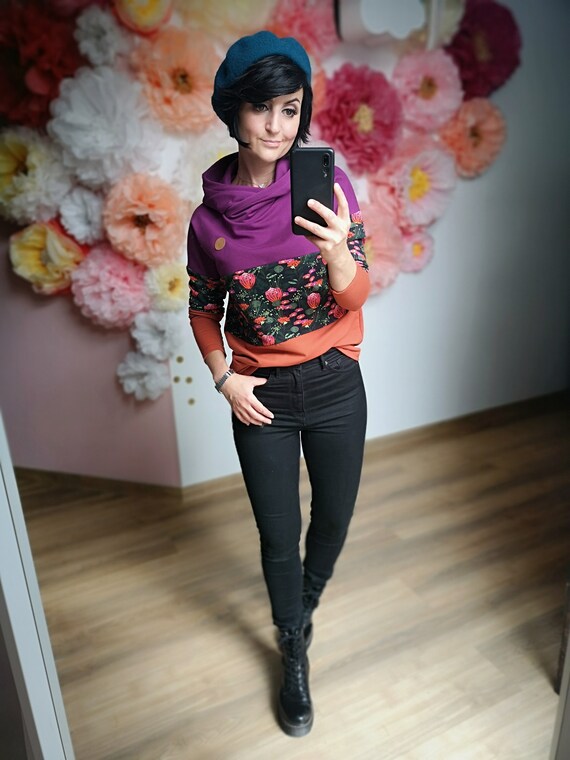 MEKO® striper Hoodie Women, Fuchsia, Flowers and Rust, Long Sleeve