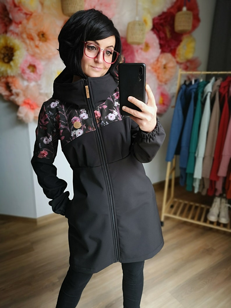 MEKO® Wurfn Mantel Damen, Softshell Mantel mit Kapuze in Schwarz und Braun, Kapuzenjacke von meko Store, handgefertigt Bild 10