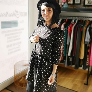 MEKO® Gypsy Kleid Damen, Schwarz mit Punkten, Boho Rockabilly Minikleid, Freizeitkleid, Kleider von meko Store Bild 5