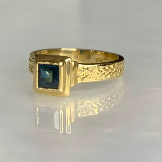 Dainty Sapphire Ring, Minimalist Sapphire Ring, Sapph… - Gem