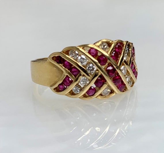 Vintage Ruby Diamond Ring: 14k Gold Chevron Band,… - image 3