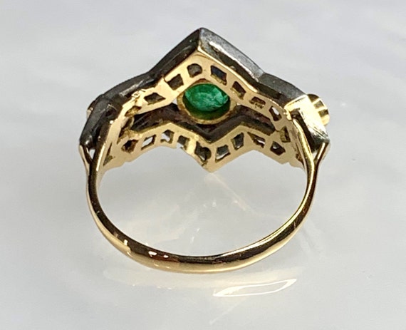 Vintage 18k Gold Emerald Three Stone Ring with Ro… - image 4