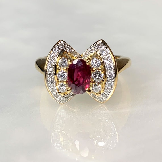 Vintage 18k Yellow Gold Ruby Diamond Ring: Bow En… - image 3
