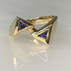 Vintage 14k gouden tanzanietring: triljoen tweekleurige geometrische ring