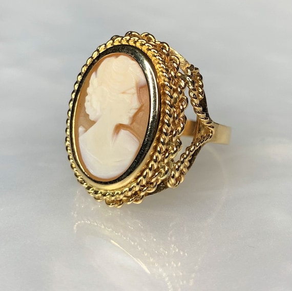 Cameo Ring, Vintage Gold Ring, Vintage Gold Jewel… - image 2