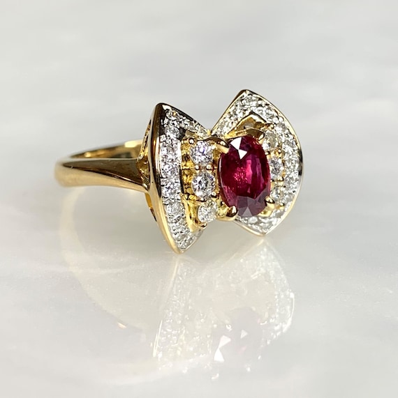 Vintage 18k Yellow Gold Ruby Diamond Ring: Bow En… - image 2