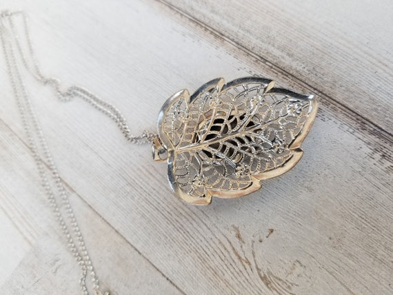 Vintage Onyx Silver filigree leaf Necklace (#34) - image 2