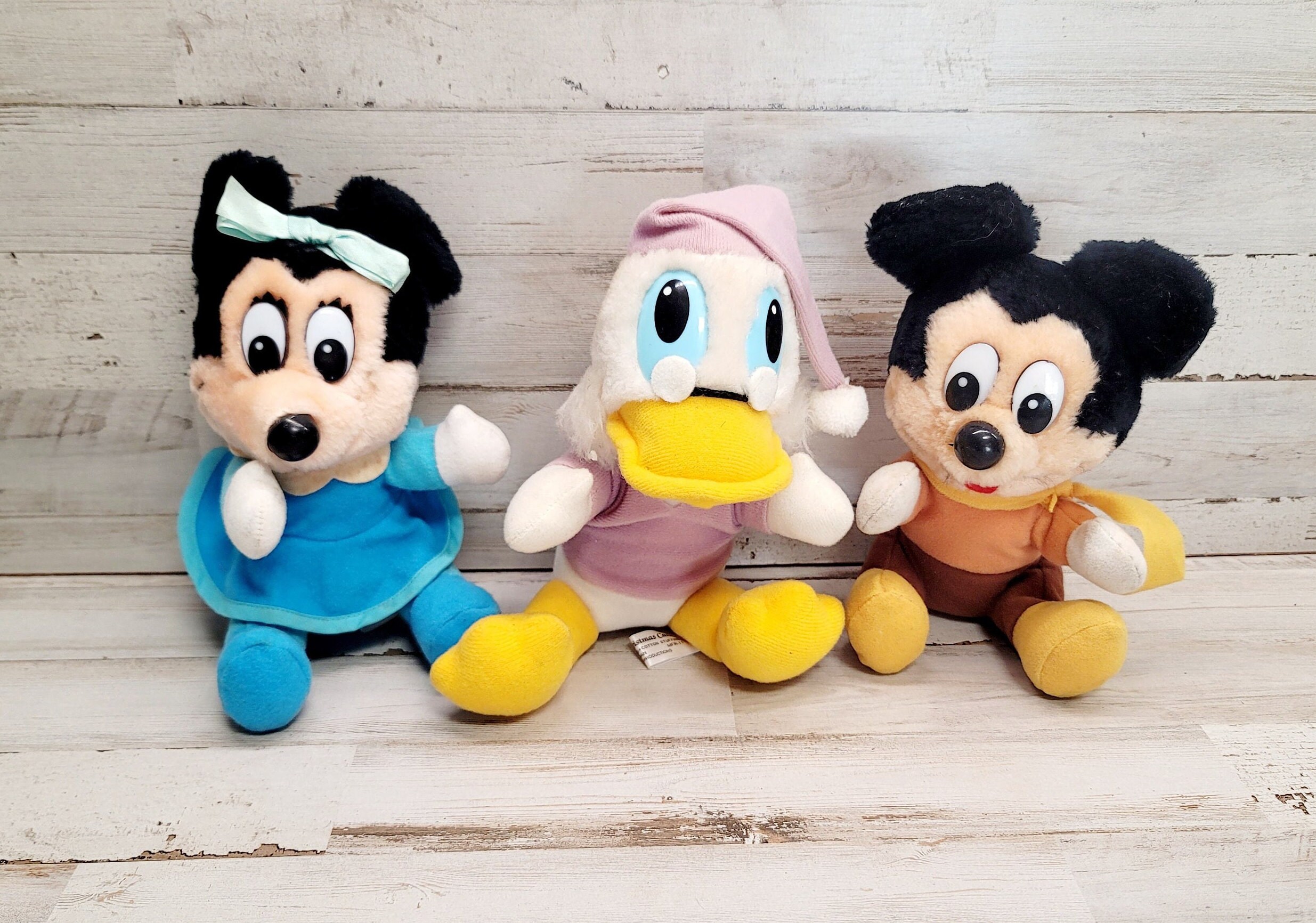 2016 Disney Mickey Minnie Mouse Donald Duck Figurines Christmas Carol for sale online 