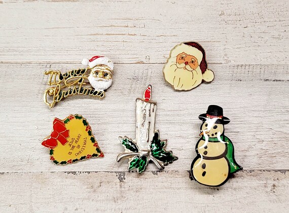 Lot of 5 Vintage Christmas Pins / brooches. - image 1