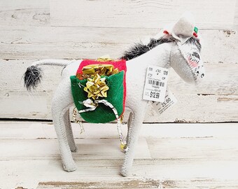 Annalee 8" Christmas Donkey. Excellent condition. - Mint - 750809