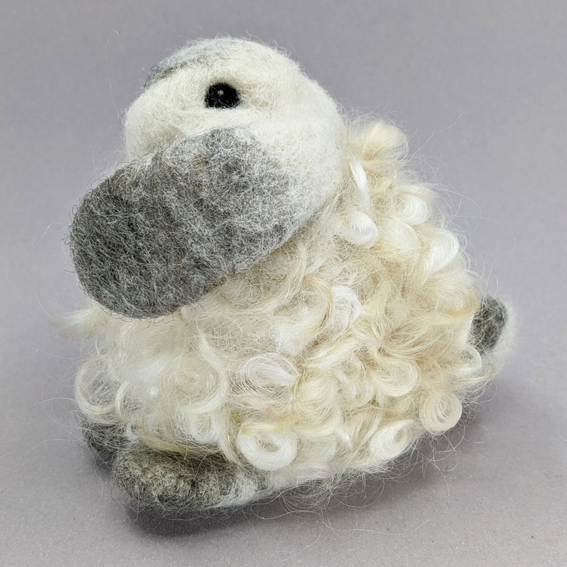 Bunny Needle Felt Kit: DIY Craft - Etsy Canada