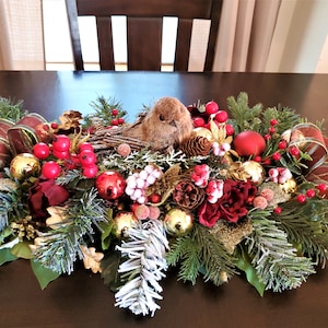 Luxury Christmas Bird Centerpiece-Rustic Elegant Christmas Decor-Red Holiday Floral Arrangement-Christmas Dining Table Topper-Holiday Decor