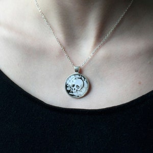 Gazing Skull Flower Pendant Necklace | Strange Original Illustrated Jewelry