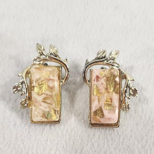 Vintage Coro Pink Confetti Lucite Clip On Earrings with Gold Flecks in Goldtone Leaves Setting