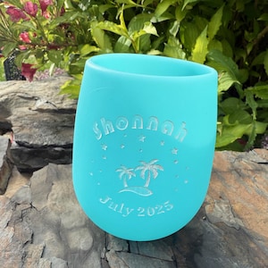 Personalized Silicone Wine Cup: Palm Tree Engraved, Beach & Camping