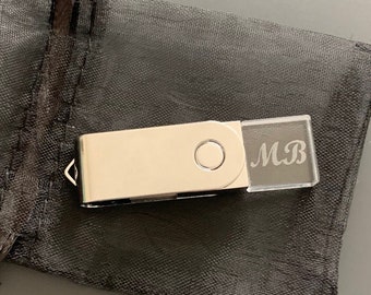 Custom Monogram USB - Engraved Acrylic USB Thumb Drive 32GB - Clear Acrylic usb - Silver 32GB usb - Personalized usb
