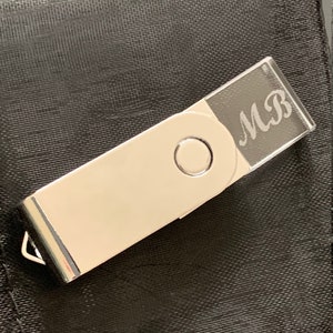 Custom Monogram USB Engraved Acrylic USB Thumb Drive 32GB Clear Acrylic usb Silver 32GB usb Personalized usb 画像 6