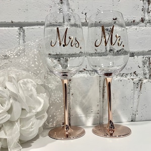 Mr & Mrs Rose Gold Wine Glasses: Bride and Groom Gift Set