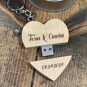 Engraved Maple Heart Shaped Wood 32GB USB Key Chain Thumb Drive Metal Gift Box