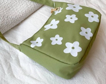 Colorful Chrysanthemum Flower Travel Saddle Bag Flap With Magnetic Snap Printed Travel Bags Shoulder Girls Shoulder Bag 