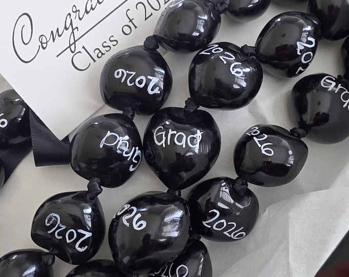 Kukui Nut Lei, Black "2026 Grad" | Graduation Gift