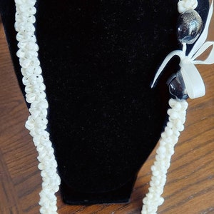 Cluster Shell Lei, White | Beautiful 28" Graduation Lei