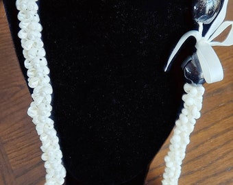 Cluster Shell Lei | Beautiful 28" Graduation Lei