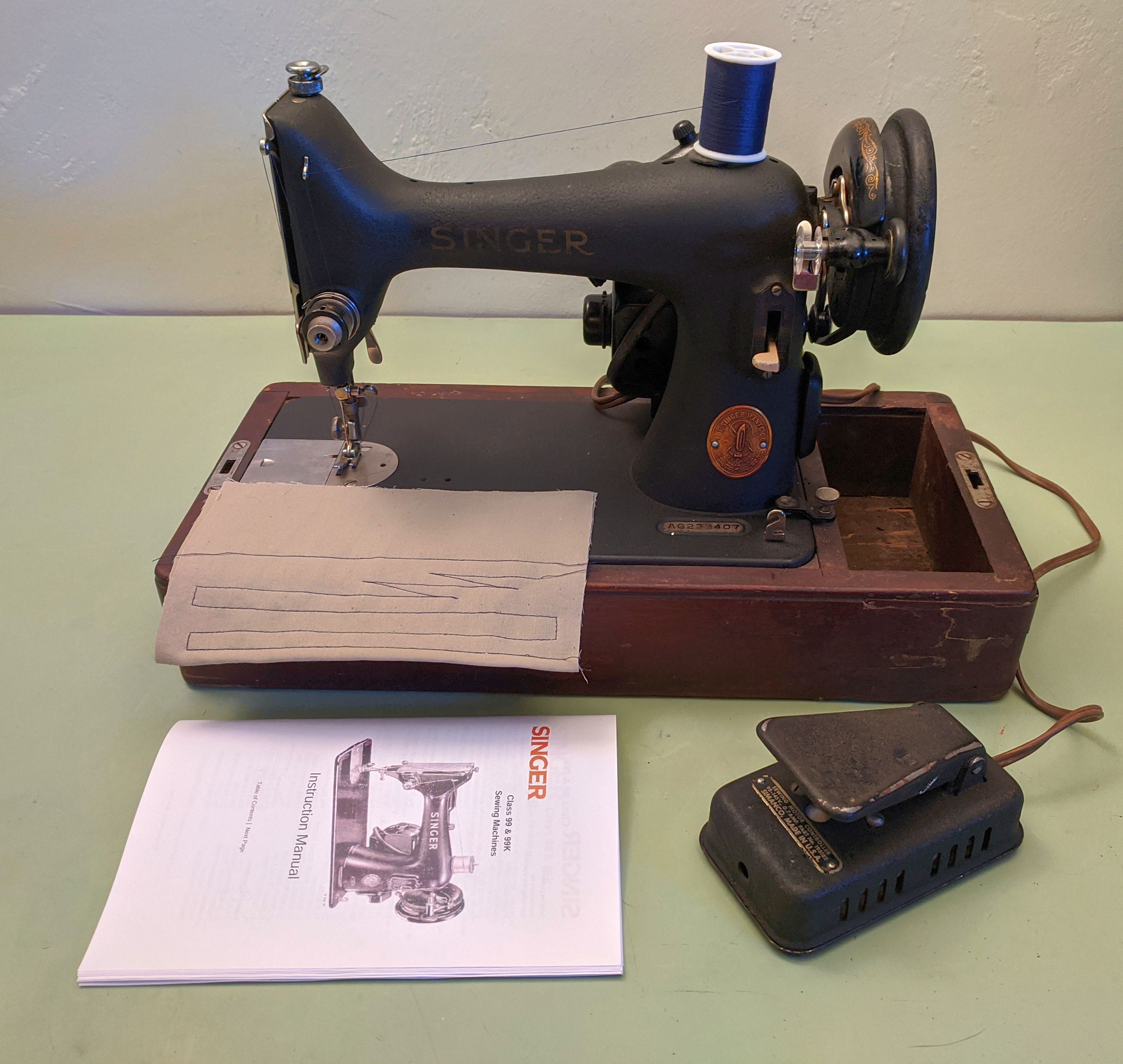 Singer Sewing Machine Model 99 in bentwood case Etsy