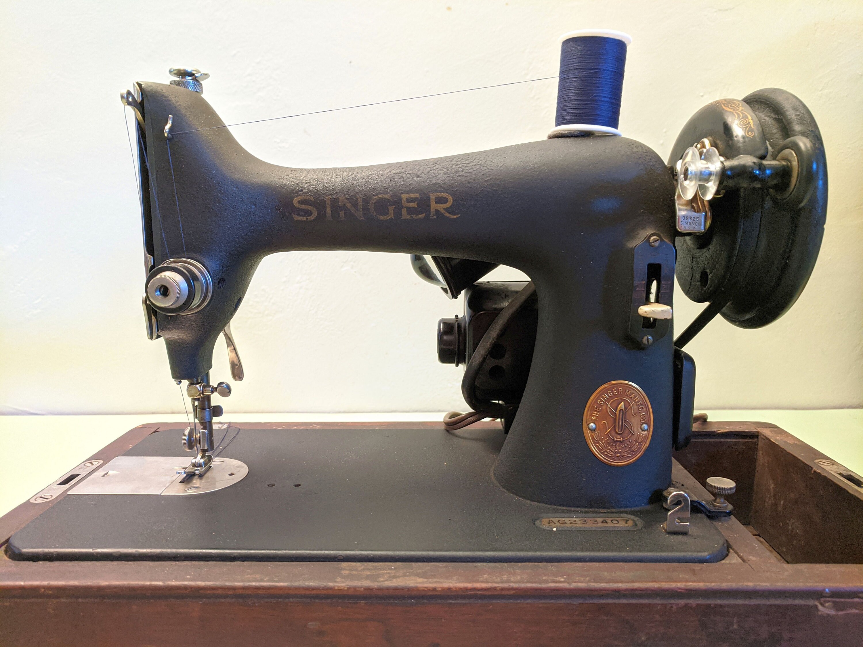Singer Sewing Machine Model 99 in bentwood case Etsy