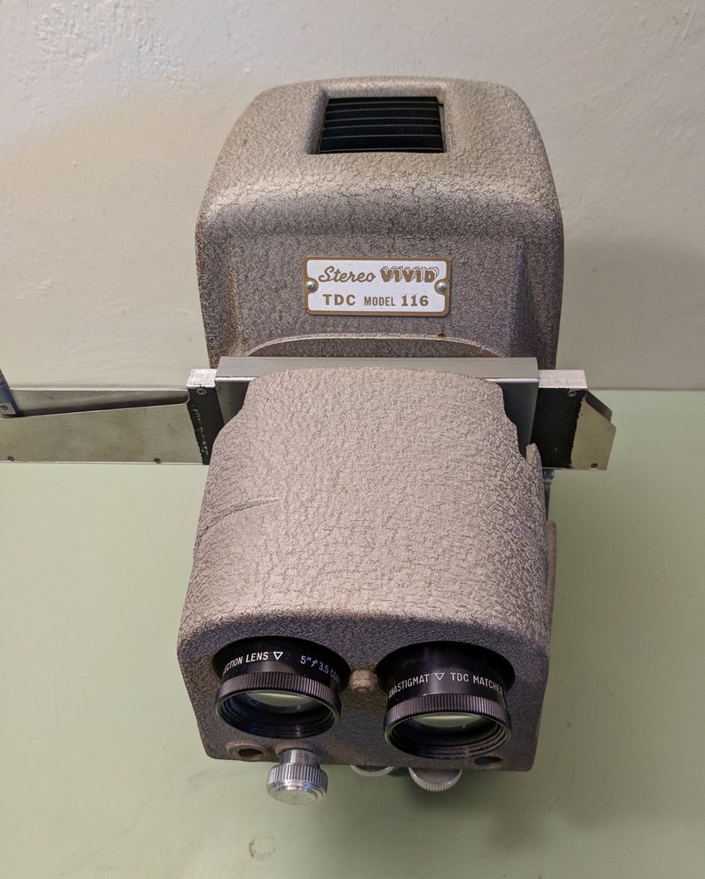 TDC Vivid 116 Stereo Slide Projector in case Etsy