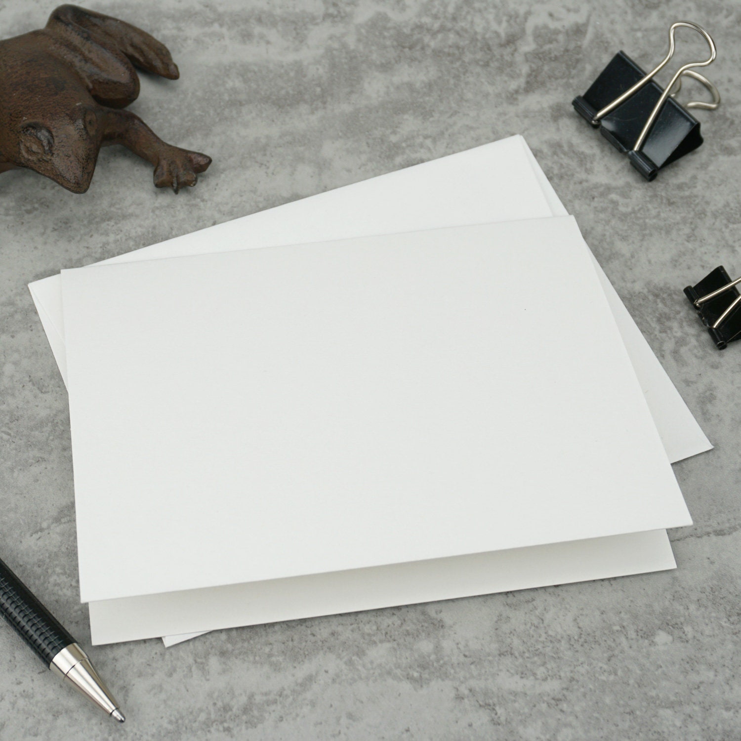 White Blank Note Cards With Envelope / Size A2 / Blank Card and Envelopes /  4.25 X 5.5 / Set of 25 / Paper Made With Renewable Energy 