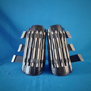 gauntlet armor guard 2 pieces for cosplay and collector