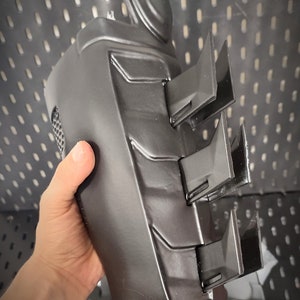 Cosplay Gauntlet super hero – Sci-Fi Warrior Arm Armor – Handmade Costume Prop – LARP or Comic Convention Accessory