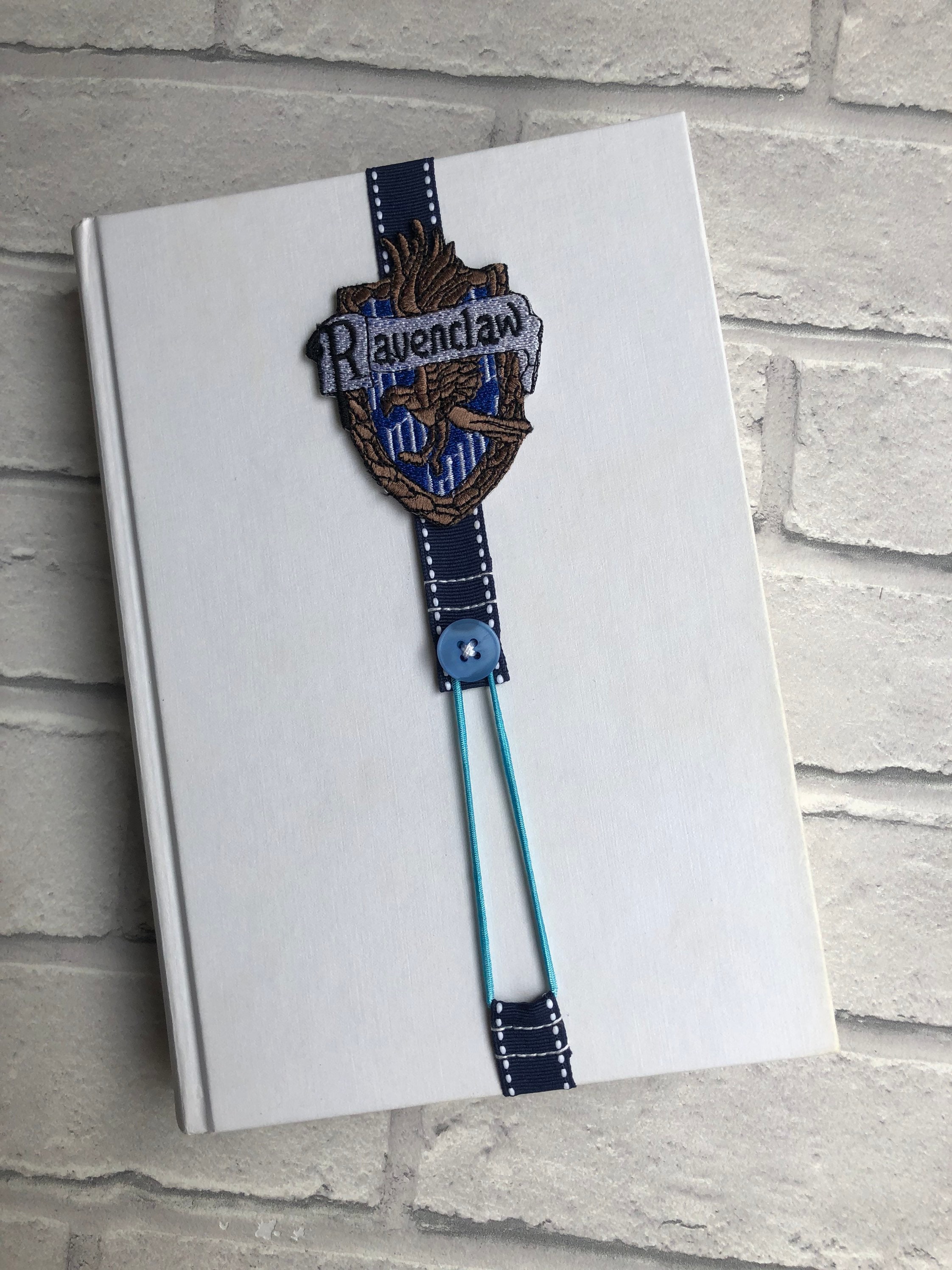 Harry Potter Ribbon Bookmark - Hogwarts House Hufflepuff Badger Charm