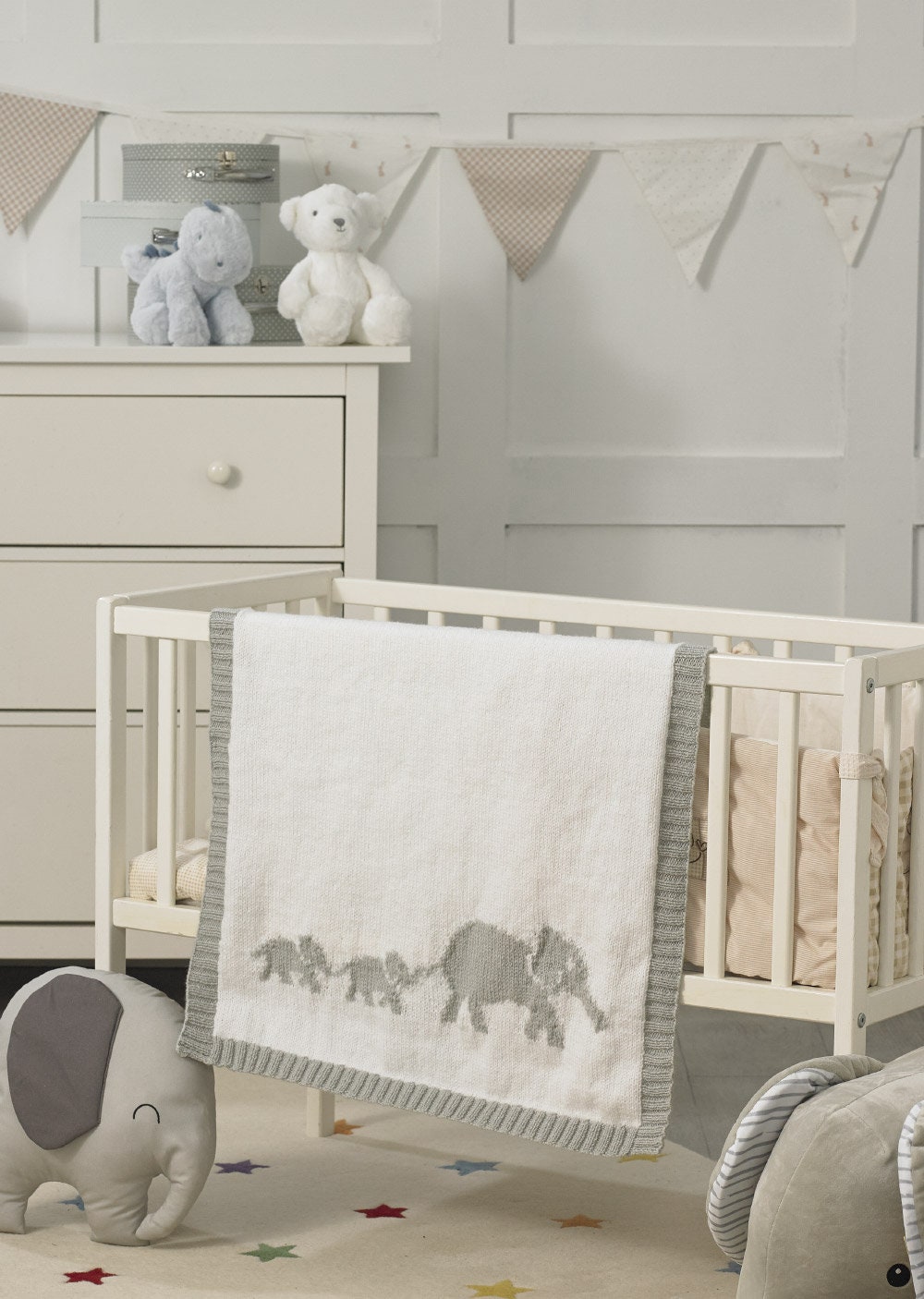 Pottery barn elephant crib bedding online