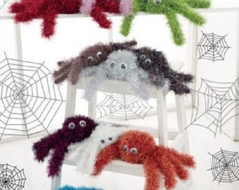Modèle de tricot Tinsel Spider en Tinsel Chunky, King Cole 9086, décoration araignée, halloween, décoration tricotée,
