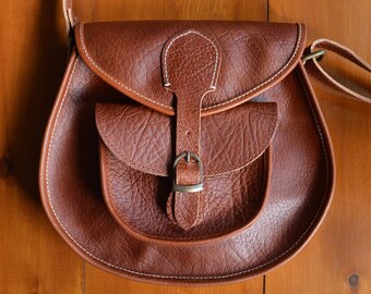 Hippy-Chic Leather Crossbody Bag - Fun & Functional Kamaiya