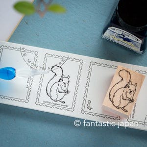 Tampon Hütte paperworks -Écureuil japonais-