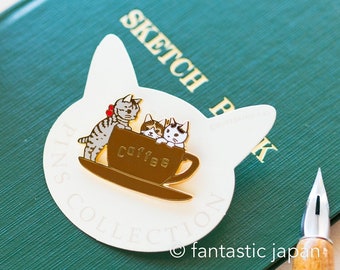 Pottering Cat hard enamel pin -cup-