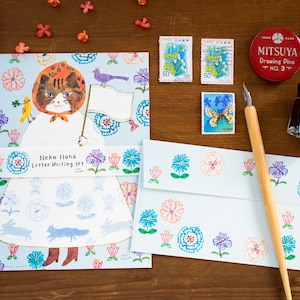 Japanse brievenset - kat met bloemen - van Aiko Fukawa/ Mino Washi / cosyca products/ Japanse brievenset washipapier /gemaakt in Japan